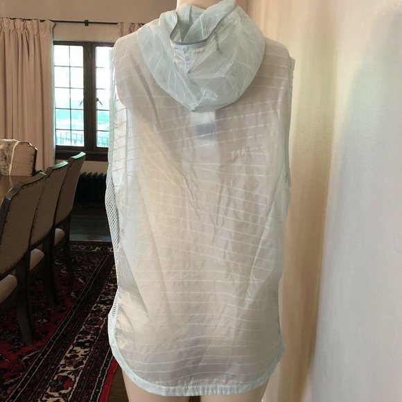 NWOT Adidas Supernova TKO Reflective Running Vest - Women's XL - Picture 9 of 11